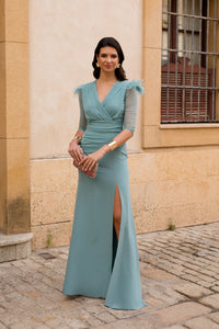 Vestido largo drapeado con escote cruzado hielo