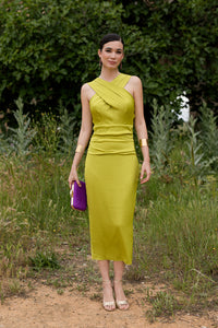 Vestido midi com decote halter
