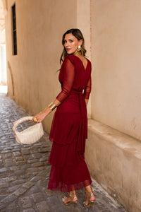 Vestido midi com decote halter