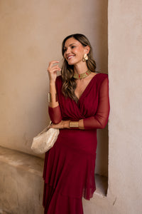 Vestido midi com decote halter