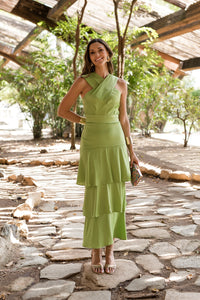 Vestido midi com decote halter