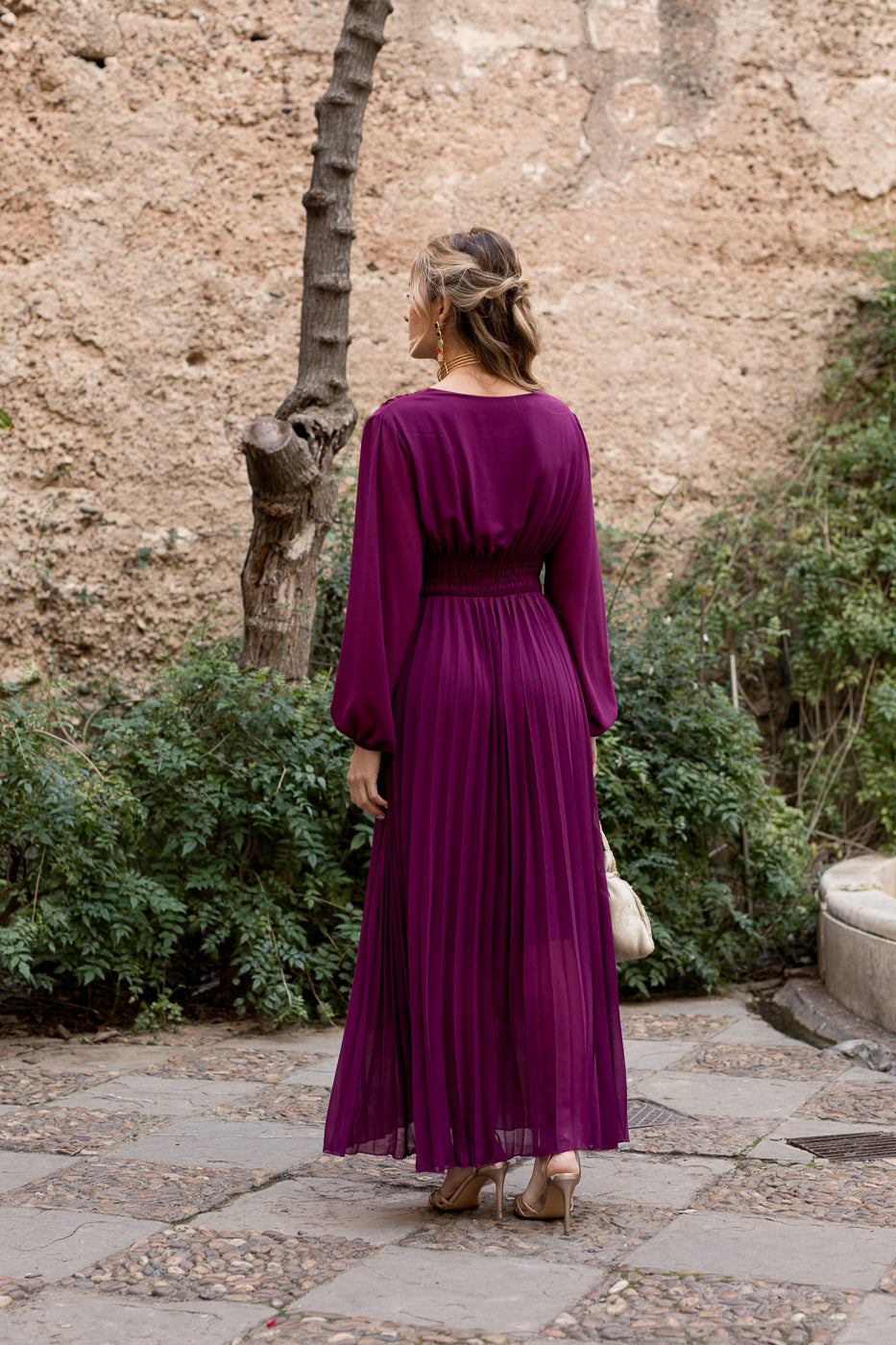 Vestido midi plissado