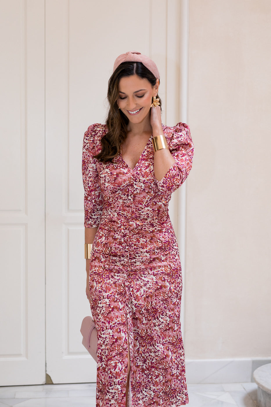 Vestido midi com decote halter