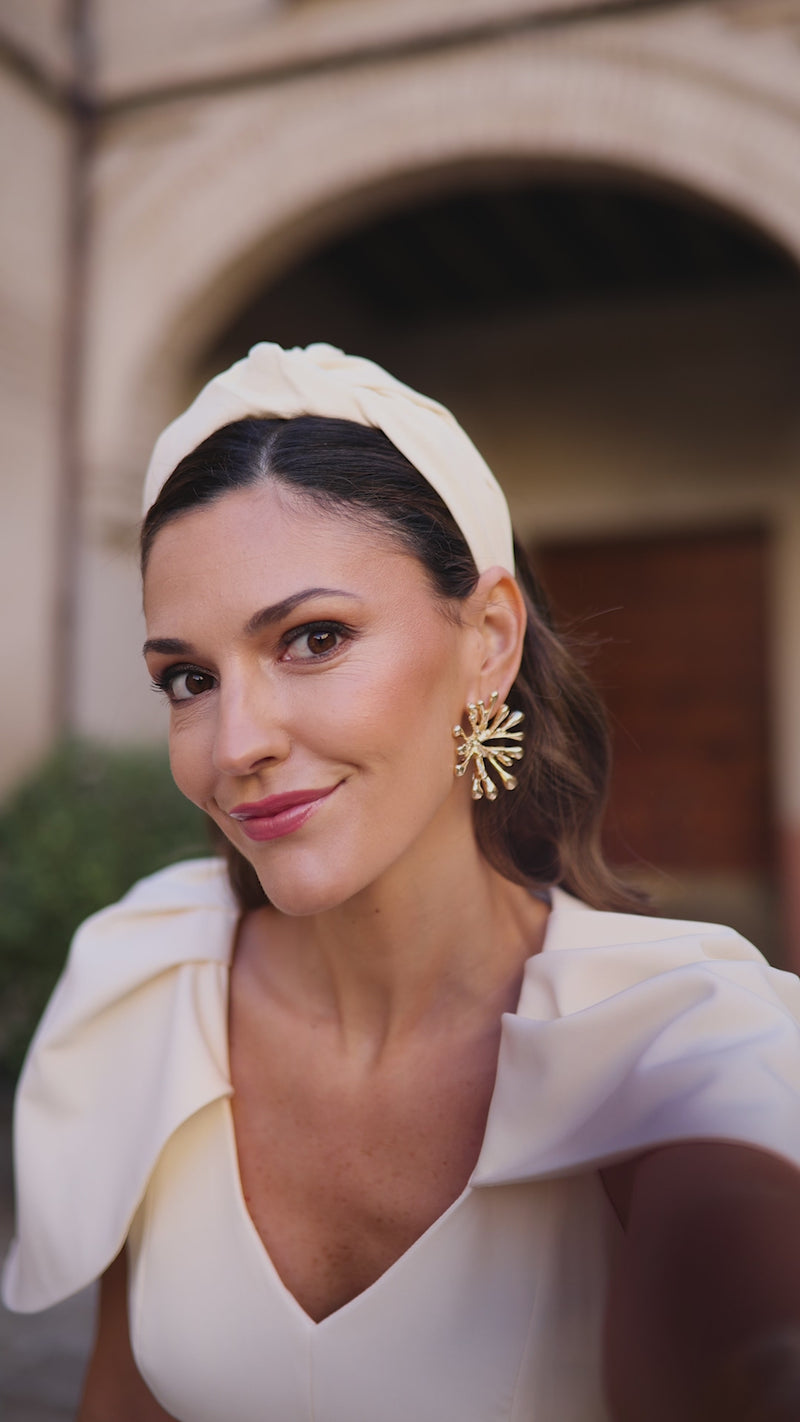 Vestido midi mangas capa beige